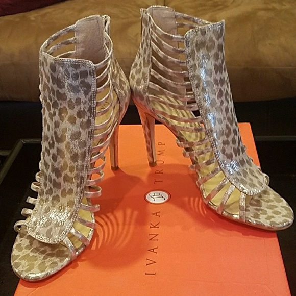 Ivanka Trump Leopard Print Heels - Picture 3 of 5